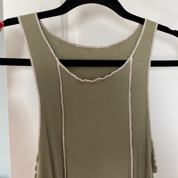 Dress - Picture 2 of 5